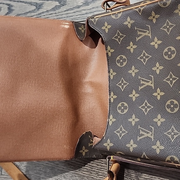 Authentic Louis Vuitton Monogram Cartouchiere - Picture 7 of 16